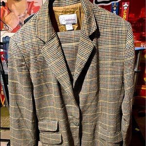 Peter Nygard Women’s suit - skirt and jacket